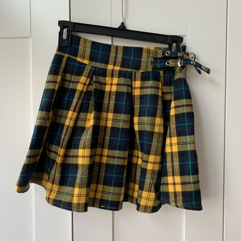 New superdown skirt XS